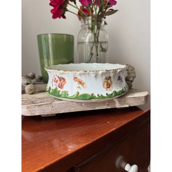 Tressemann & Vogt [T&V] Limoges Bowl Made in France Hand-Painted Floral Peony - Picture 1 of 7